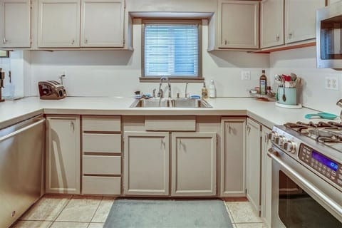 Kitchen at Sandy Owl