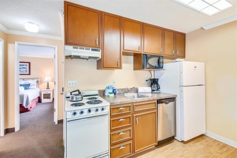 Kitchenette at Sandcastle 605