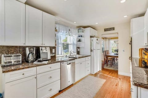 Kitchen at Elliott Way Cottage