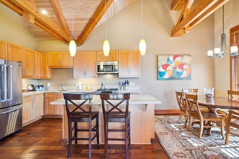 Kitchen and Dining Area at The Lodges A1
