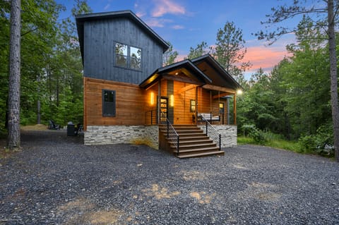 Welcome to pure relaxation! 360 degrees privacy! 