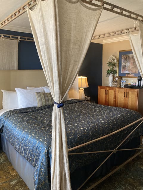 Ocean View/Patio | Premium bedding, pillowtop beds, desk, laptop workspace