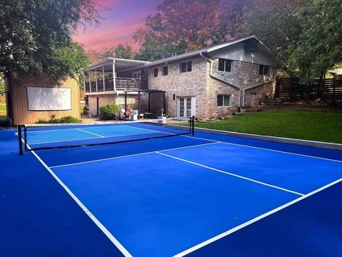 Sport court