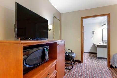 Room, 2 Double Beds, Non Smoking, Balcony | Laptop workspace, blackout drapes, free WiFi, bed sheets