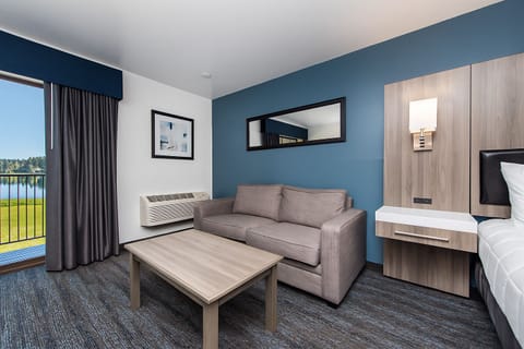 Standard Room, 1 King Bed, Refrigerator & Microwave, Bay View | Living area | Flat-screen TV, DVD player