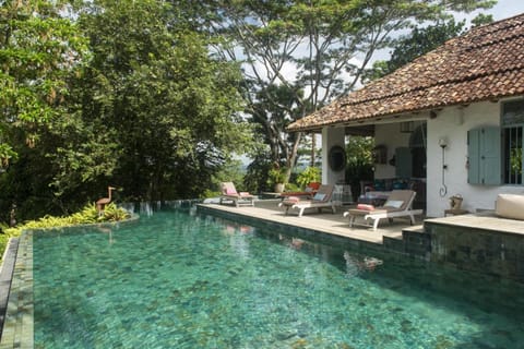 House | 6 bedrooms
