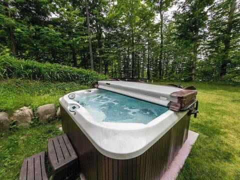 Year-round hot tub