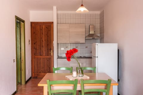 Standard Apartment, Multiple Bedrooms (Le Pavoncelle Bilo 1Km From The Beach) | Dining