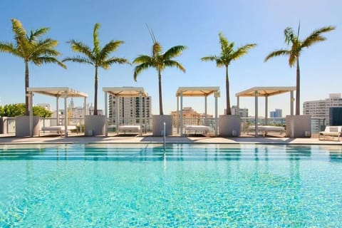 Rooftop Deck Pool