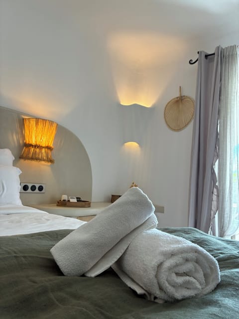 Deluxe Double Room | Egyptian cotton sheets, premium bedding, memory foam beds, in-room safe