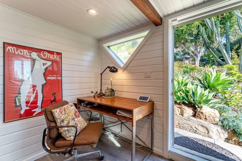 Get some work done on our desk w a view