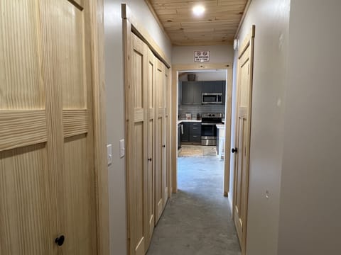 Mud room (2)