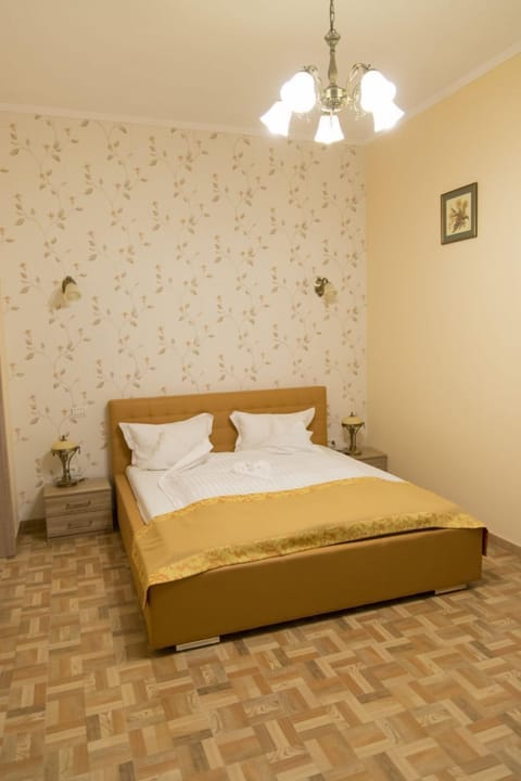 Luxury Double Room | Free WiFi