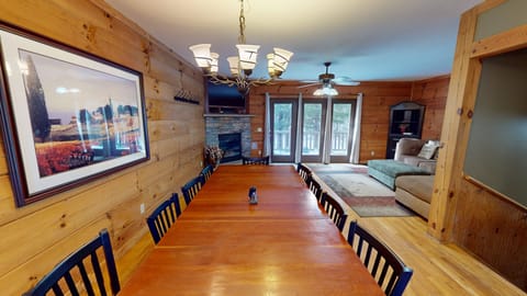 Floor, Flooring, Hardwood, Indoors, Furniture