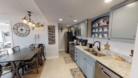 Dining Room, Dining Table, Table, Indoors, Furniture