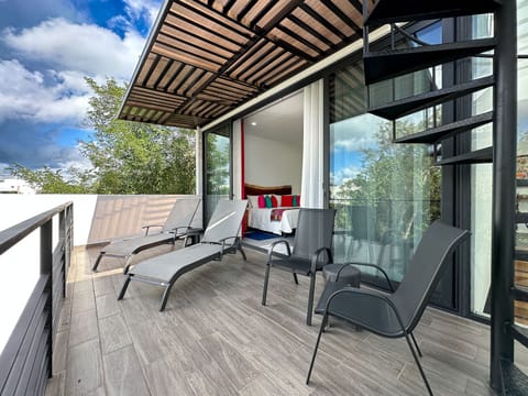 MB patio-2