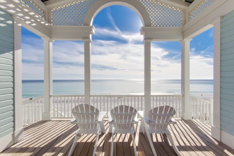 House, Multiple Beds, Patio | Property grounds