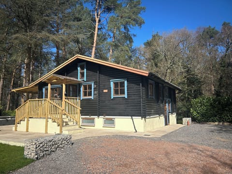 Ample parking (for up to 5 cars)