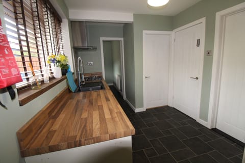 House | Private kitchen | Full-size fridge, microwave, oven, toaster