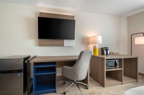 Standard Room, 2 Queen Beds, Non Smoking | Desk, blackout drapes, iron/ironing board, free WiFi