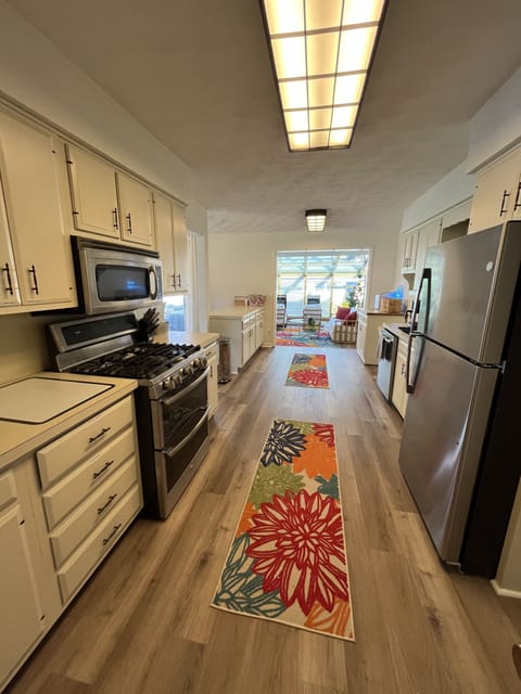 Fully equipped kitchen! Everything you need to cook or grill for the entire fam!