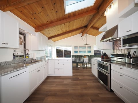 Kitchen and dining area, seating for 11 guests