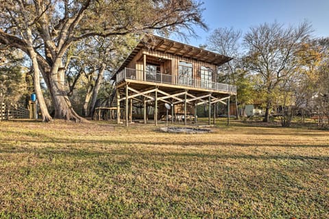 Fort White Vacation Rental | 3BR | 1BA | 1,068 Sq Ft | Stairs Required