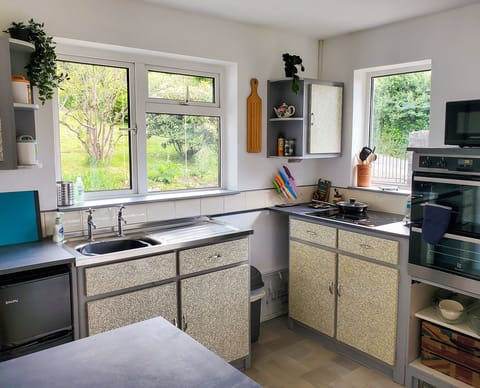 Kitchen | Ashmere, Callington