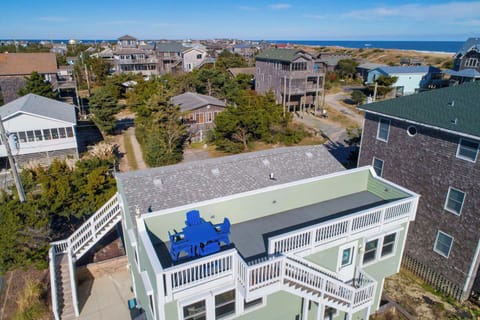 surf-or-sound-realty-1085-into-the-mystic-drone-4