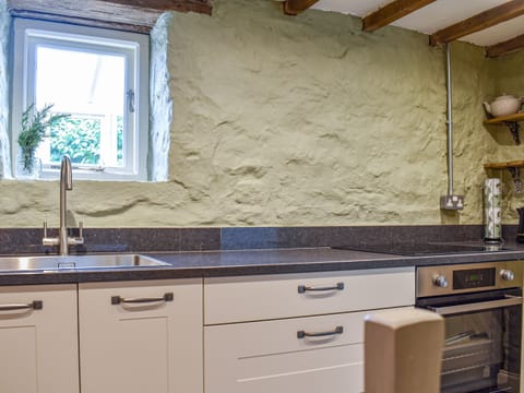 Kitchen | Little Sitch Barn - Sitch Barns, Matlock