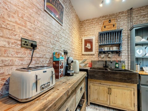 Kitchen area | Tegfan, Ffos-y-ffin, near Aberaeron