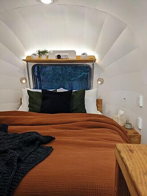 0d5fae5a-e63d-4e9f-981b-d16f6cdb844c