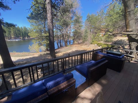 Lounging areas and amazing view of the lake