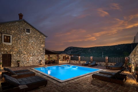 Private Pool