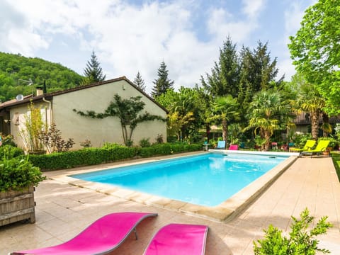 Holiday Home Swimming Pool