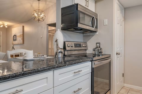 Blue Pearl Granite Countertops. All stainless steal appliances. LG Microwave. Samsung Stove.