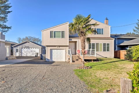 Rockaway Beach Vacation Rental | 4BR | 3BA | Steps Required for Access