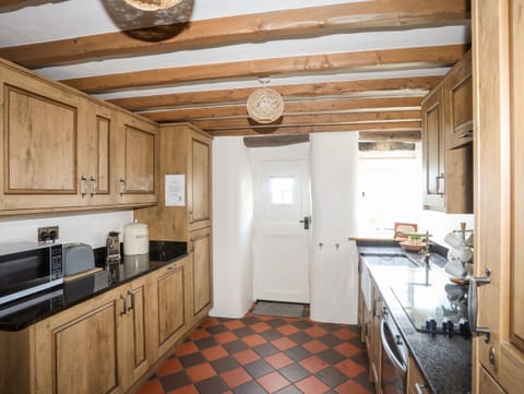 Fridge, dishwasher, electric kettle, toaster