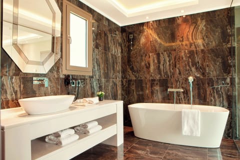 Royal Villa, 2 Bedrooms, Private Pool | Bathroom | Designer toiletries, hair dryer, bathrobes, slippers