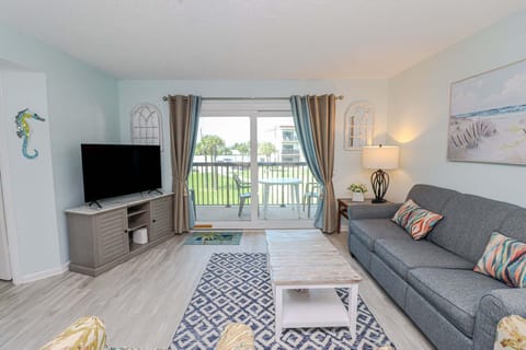 St. Augustine Beach Vacation Rentals Living Room