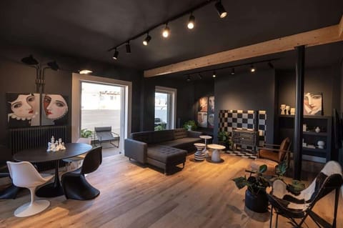 Sophisticated Living Room with Modern Design and Natural Light – A stylish space blending comfort with contemporary elegance.