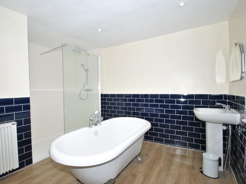 Superior Double Room, Ensuite | Bathroom
