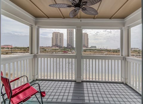 Lost Key Sea-130 Balcony