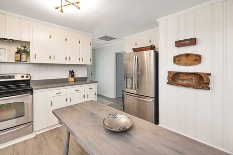 Well equipped open kitchen