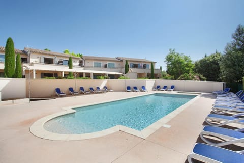 Holiday Home Swimming Pool