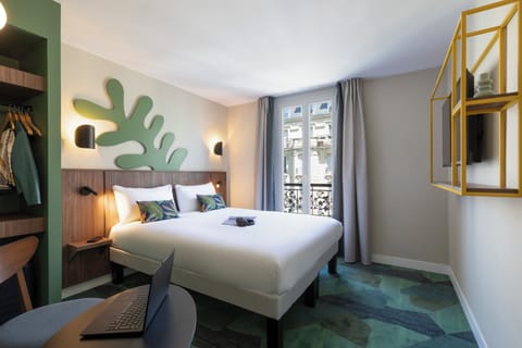 Standard Room, 2 Twin Beds | Desk, soundproofing, iron/ironing board, free cribs/infant beds