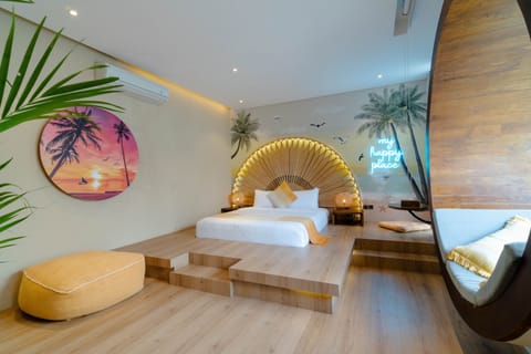 Egyptian cotton sheets, premium bedding, desk, laptop workspace