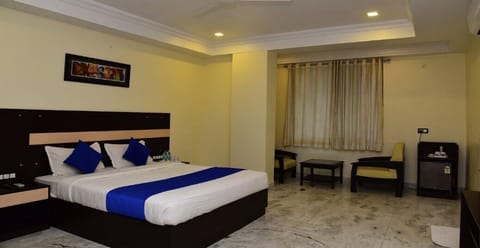 Deluxe Double Room | Desk, laptop workspace, WiFi (free)