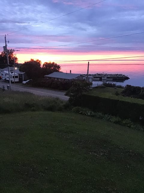 Sunset on the beautiful Bay. Boasts the highest tides in the world!Entry