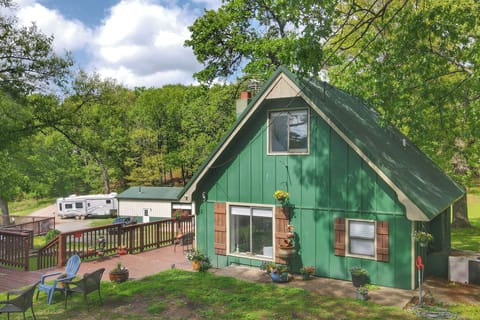 Grove Vacation Rental | 1BR | 1BA | Stairs Required | 800 Sq Ft